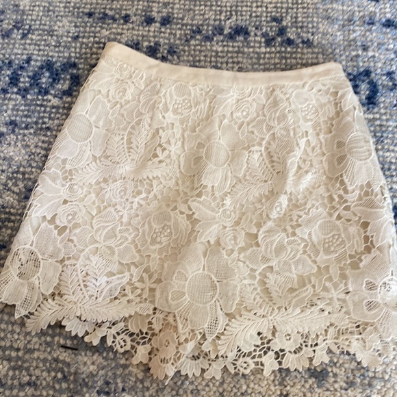 Heartloom Lace Skort - Picture 5 of 5
